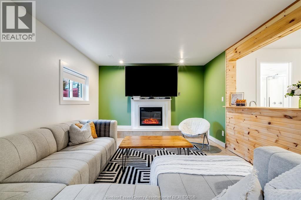 250 Applewood ROAD - 28