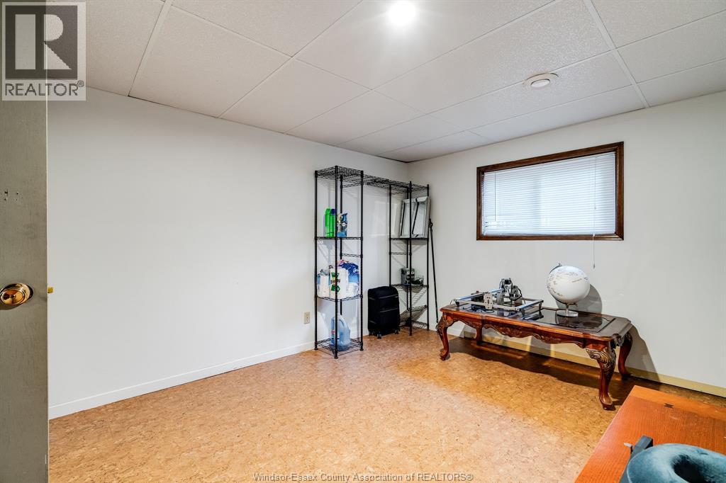 250 Applewood ROAD - 35