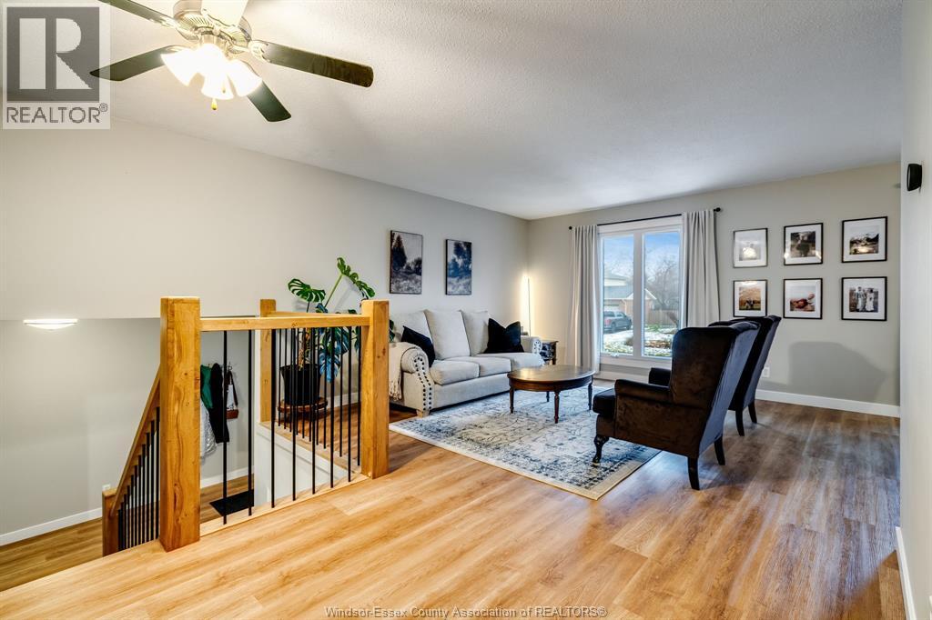 250 Applewood ROAD - 4