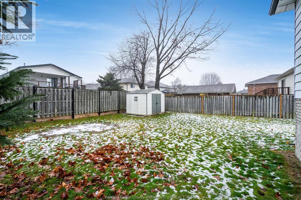 250 Applewood ROAD - 45