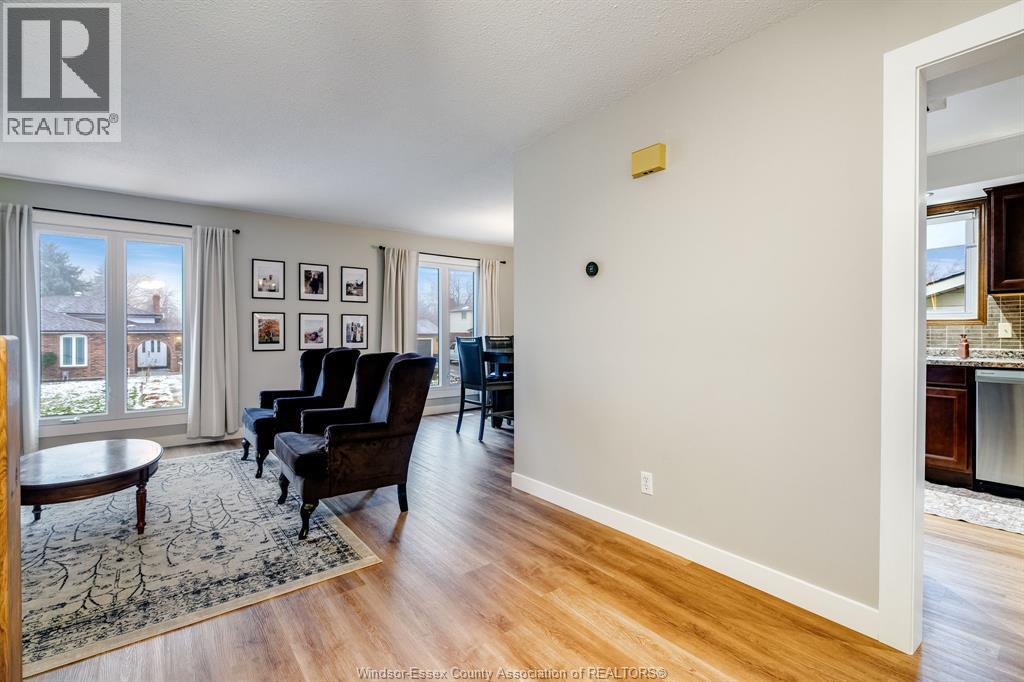 250 Applewood ROAD - 6