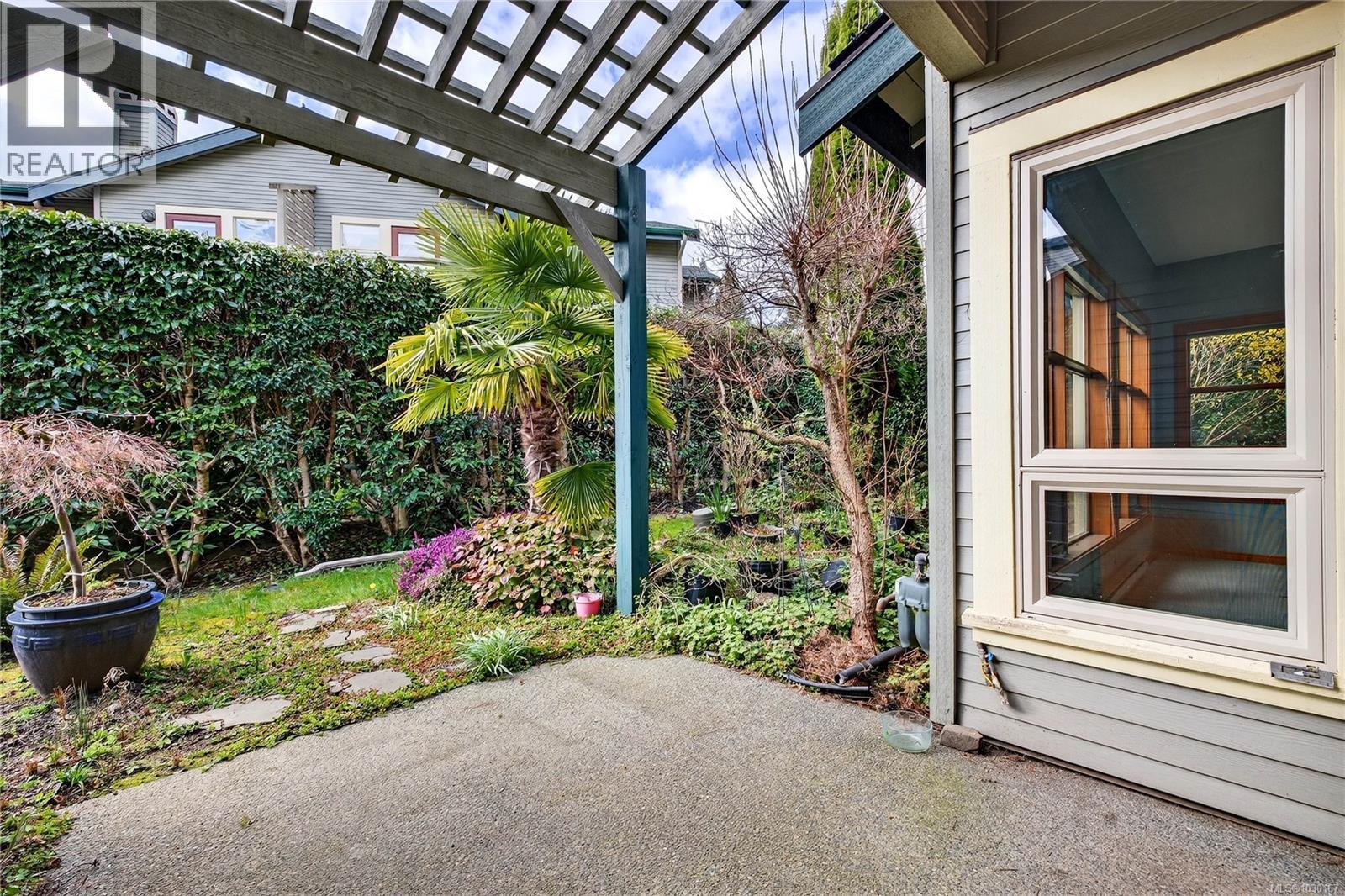 5 133 Corbett Road, Salt Spring