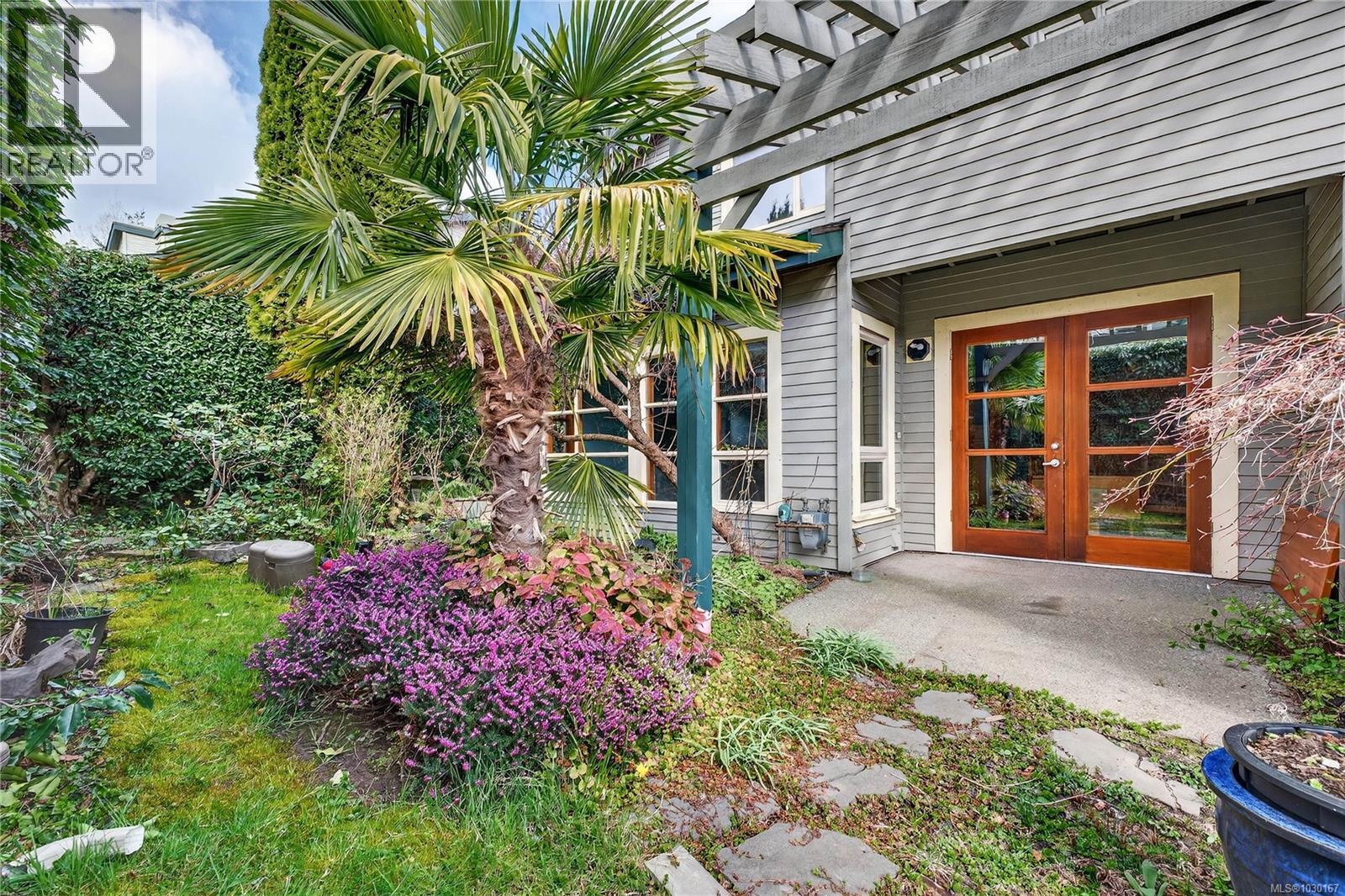 5 133 Corbett Road, Salt Spring