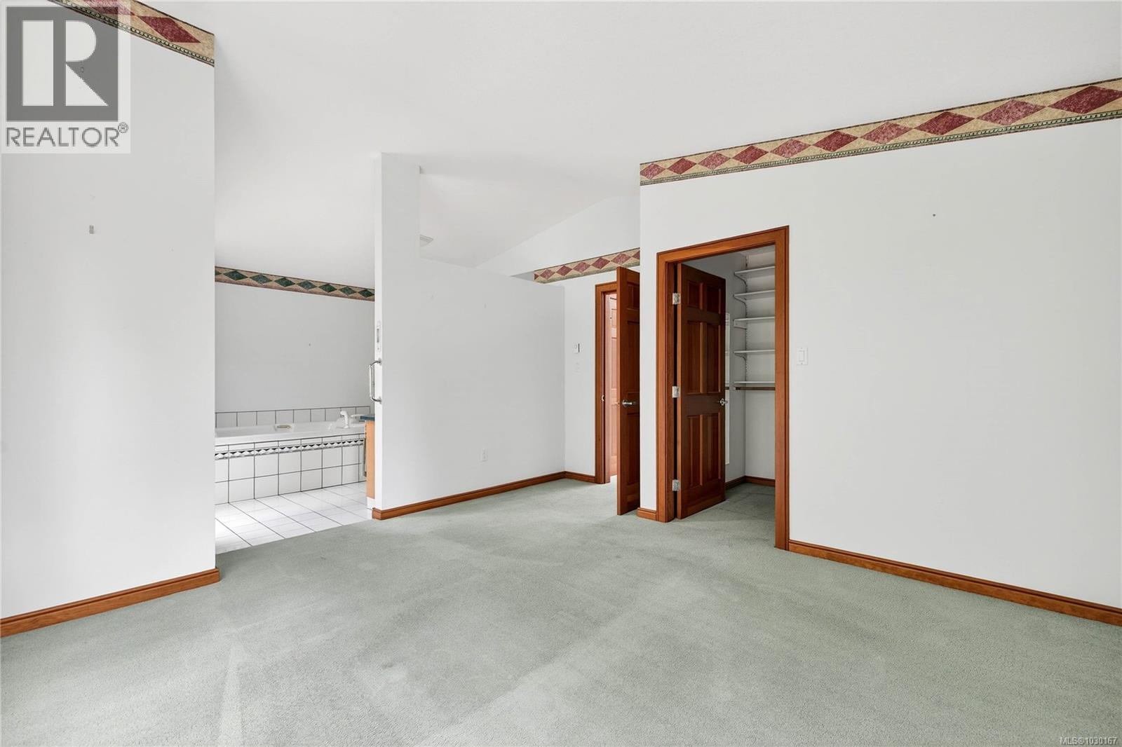 5 133 Corbett Road, Salt Spring