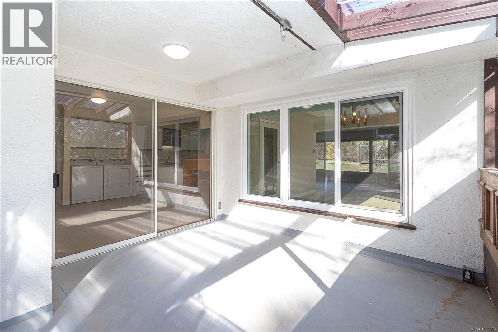  3510 Richmond Road, Saanich