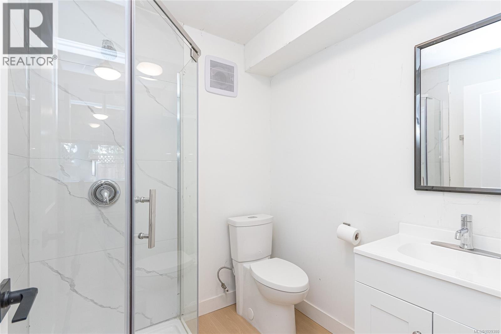  3510 Richmond Road, Saanich