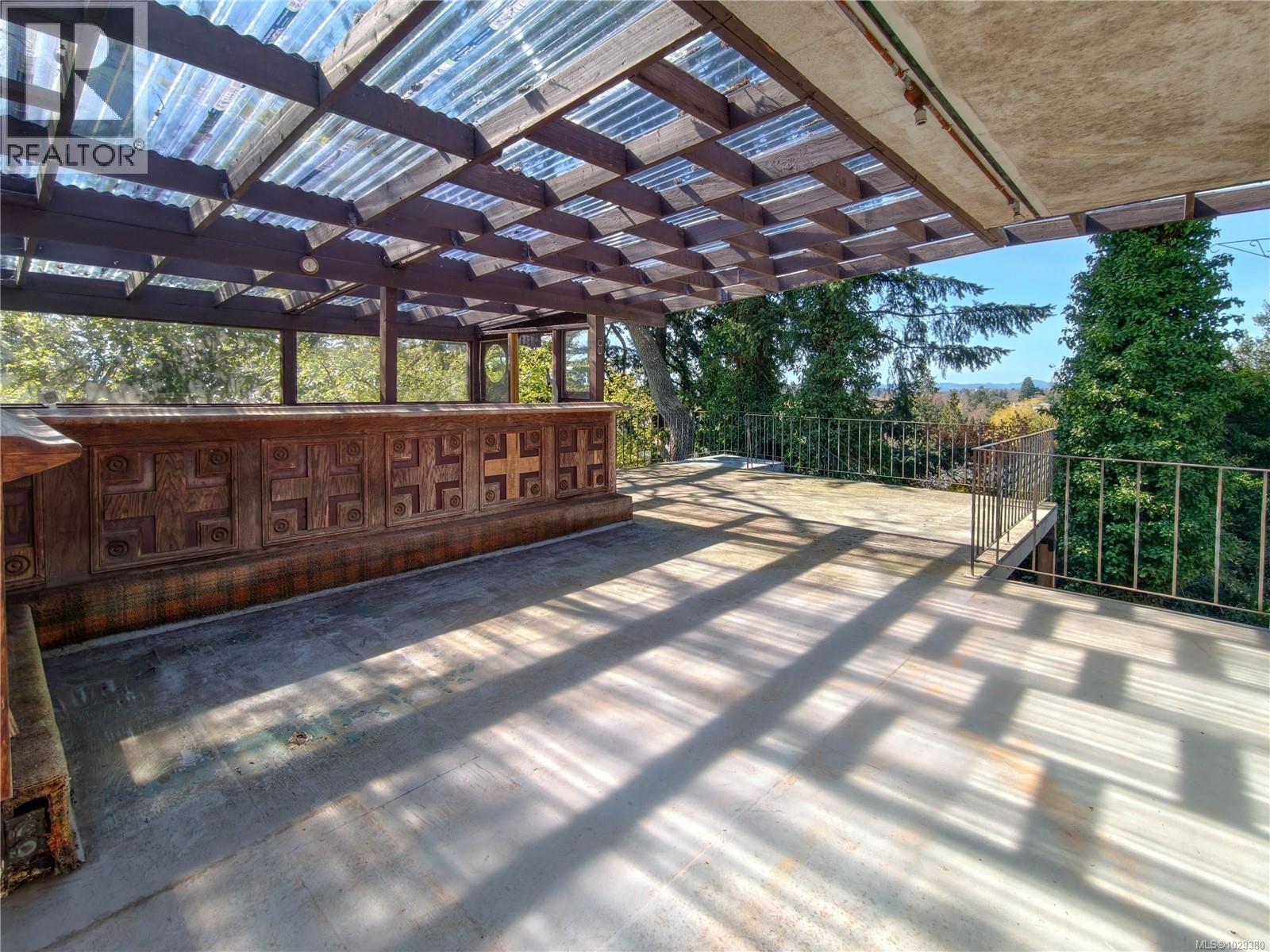  3510 Richmond Road, Saanich