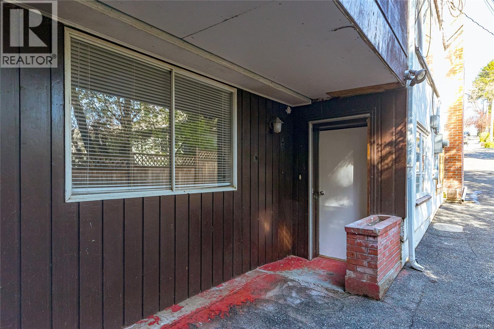  3510 Richmond Road, Saanich