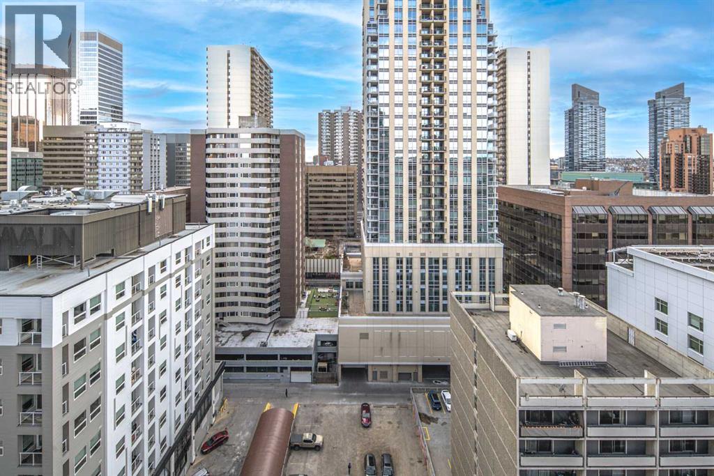 Single Family House for Sale in    Avenue SW Downtown Commercial Core Calgary 