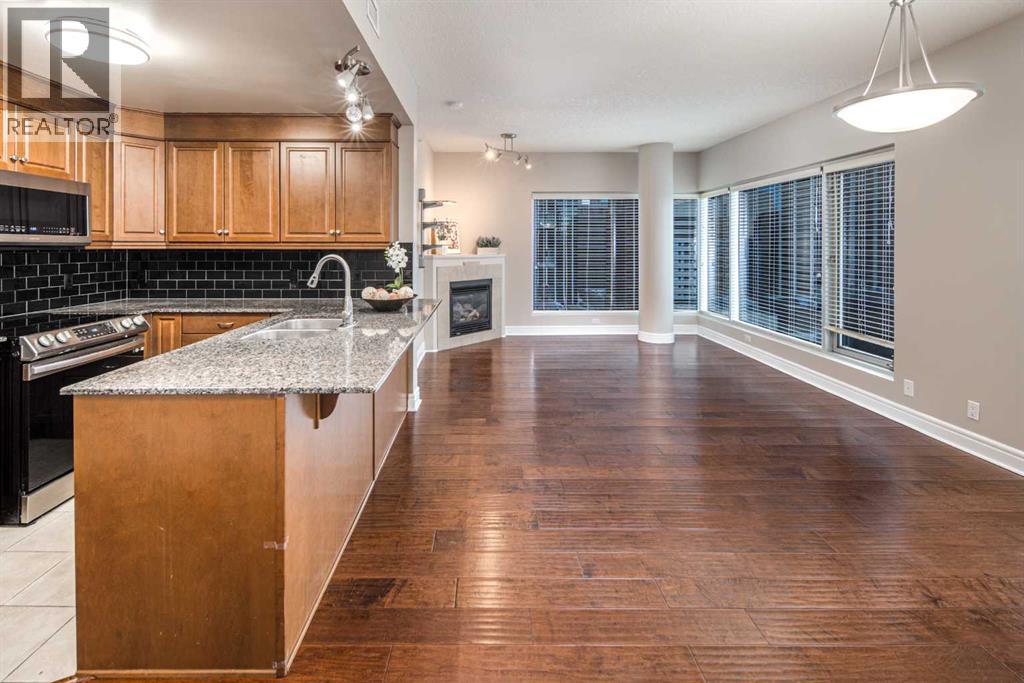 Single Family House for Sale in    Avenue SW Downtown Commercial Core Calgary 