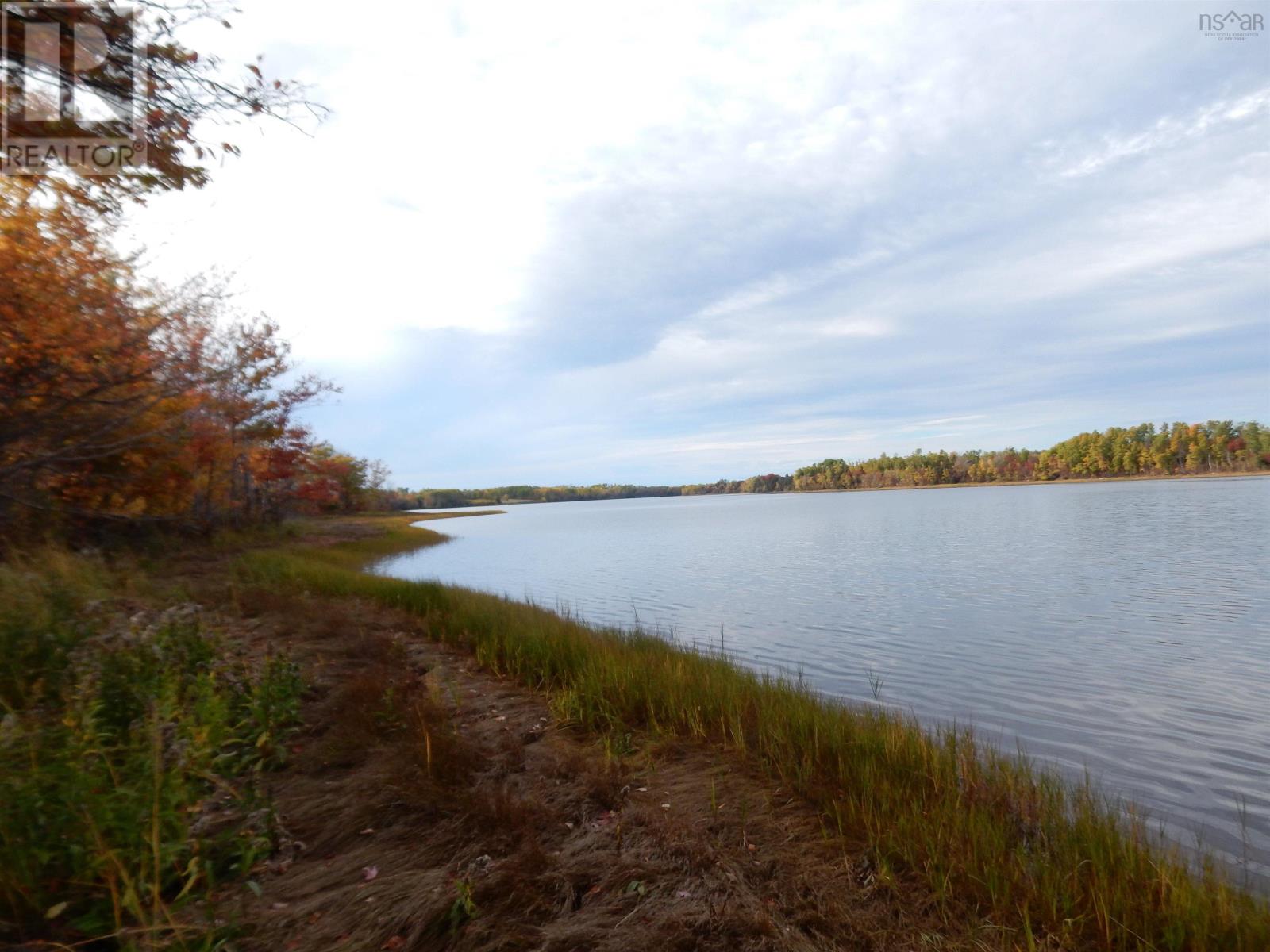 Property 15 of 22 of Highway 6