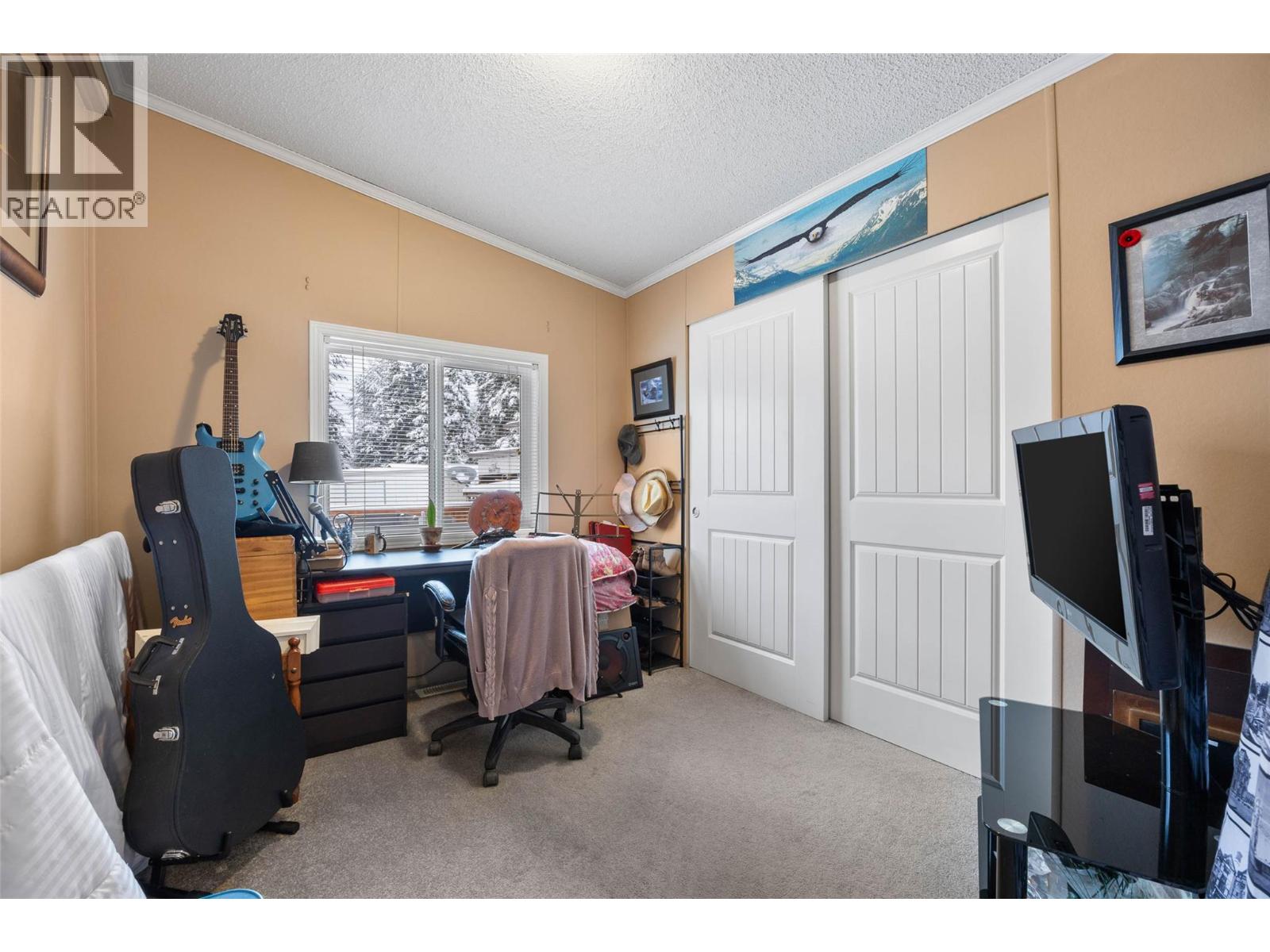 633 BARRIERE LAKES ROAD - 7