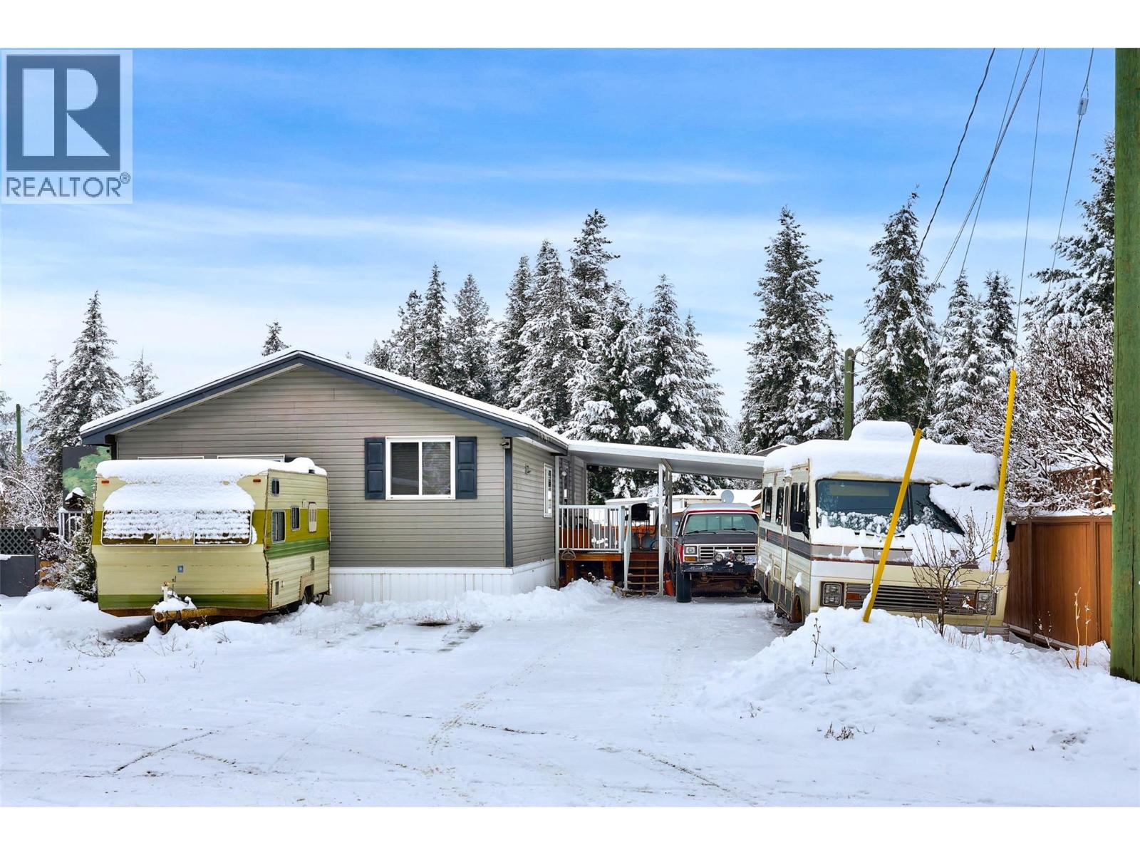 633 BARRIERE LAKES ROAD - 23