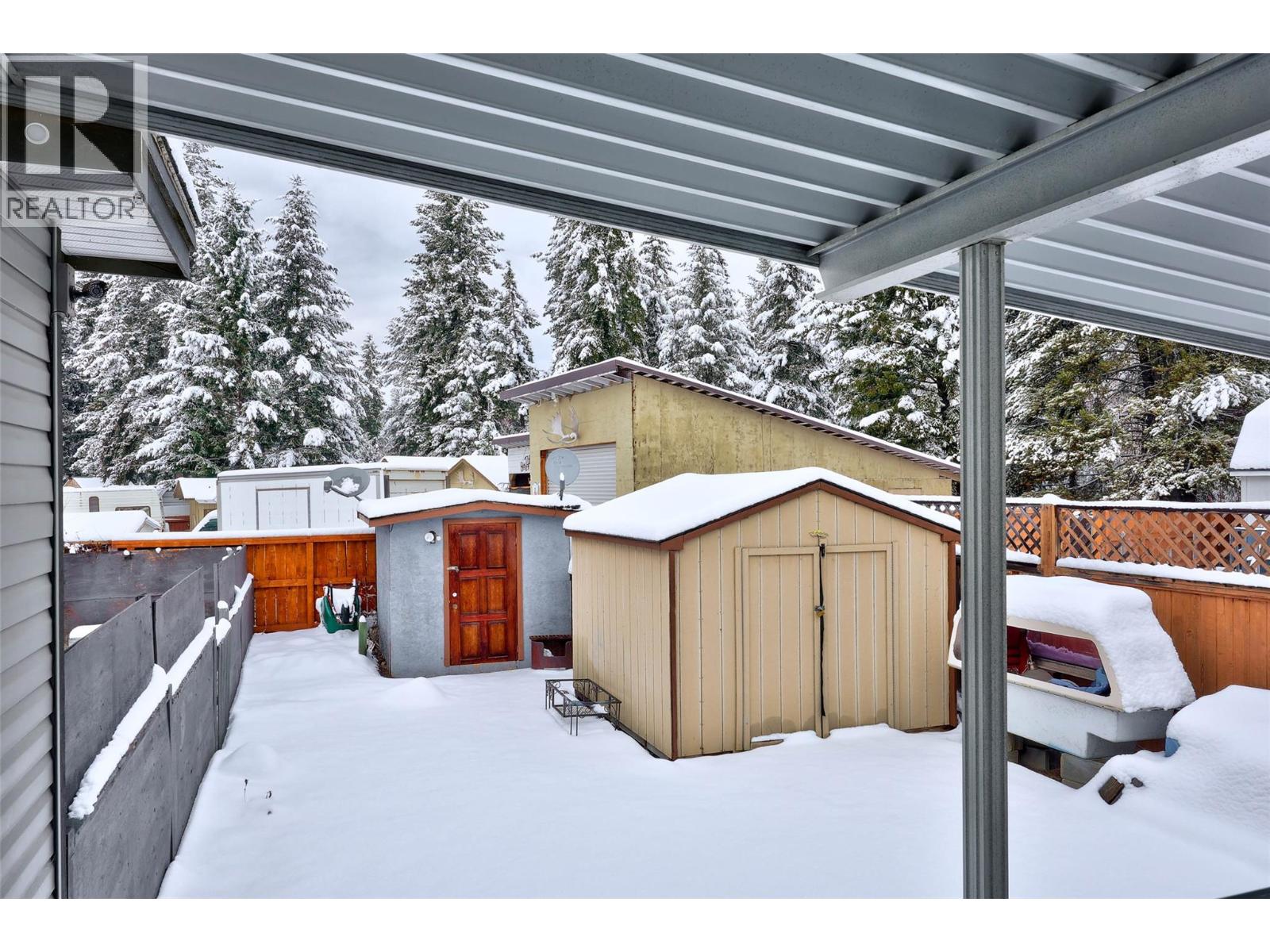 633 BARRIERE LAKES ROAD - 15