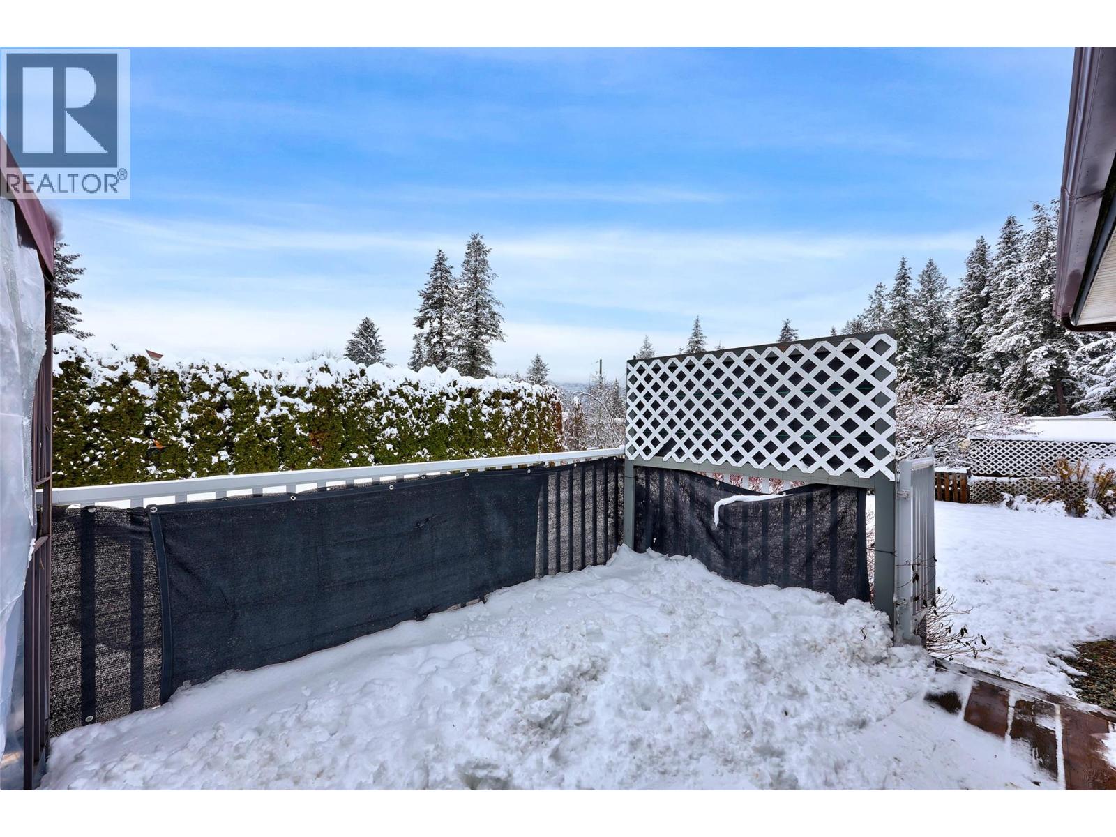 633 BARRIERE LAKES ROAD - 16