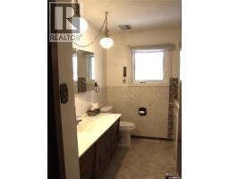 301 5th Street W, Leader, SK S0N1H0 Photo 20