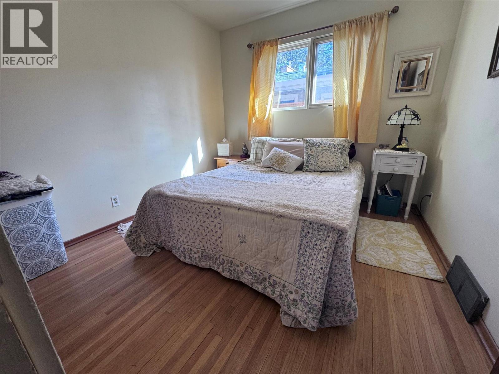 301 19th Avenue S, Cranbrook