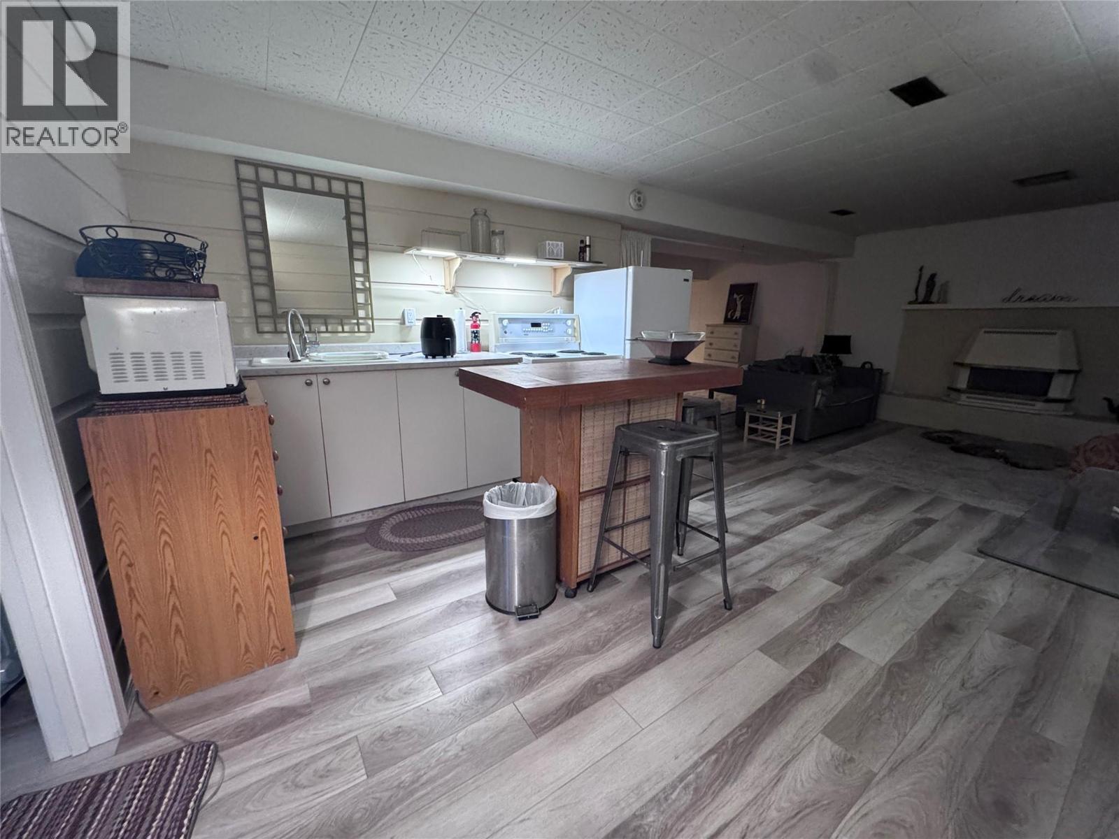 301 19th Avenue S, Cranbrook