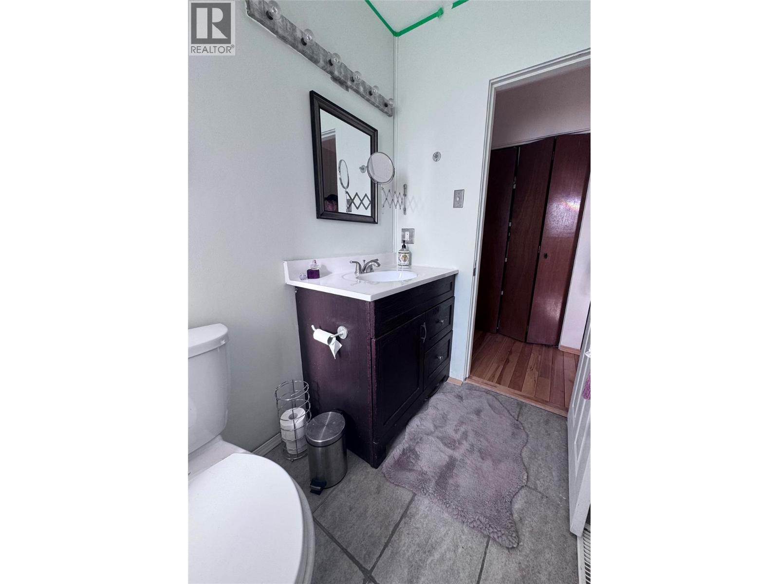 301 19th Avenue S, Cranbrook