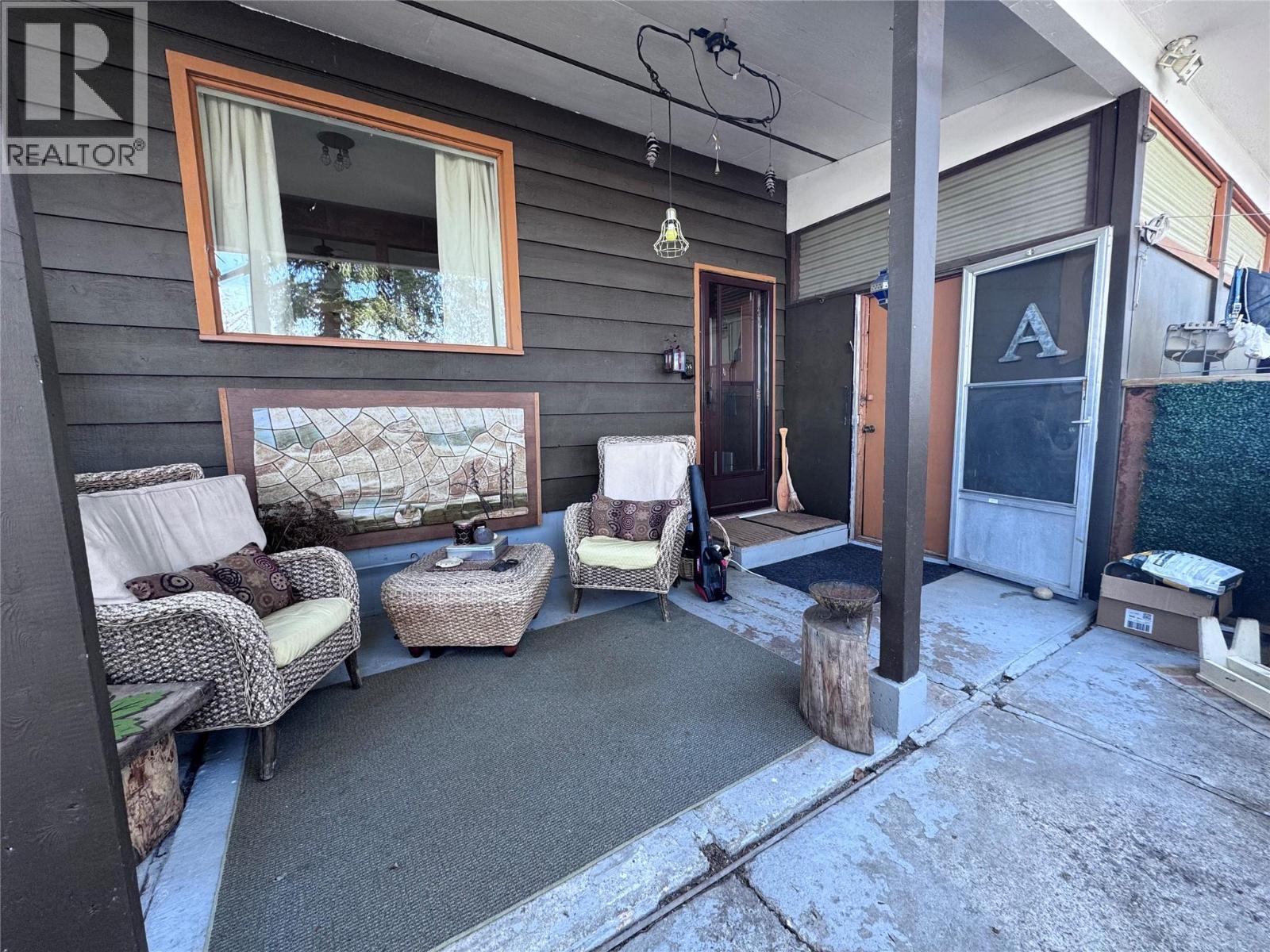 301 19th Avenue S, Cranbrook