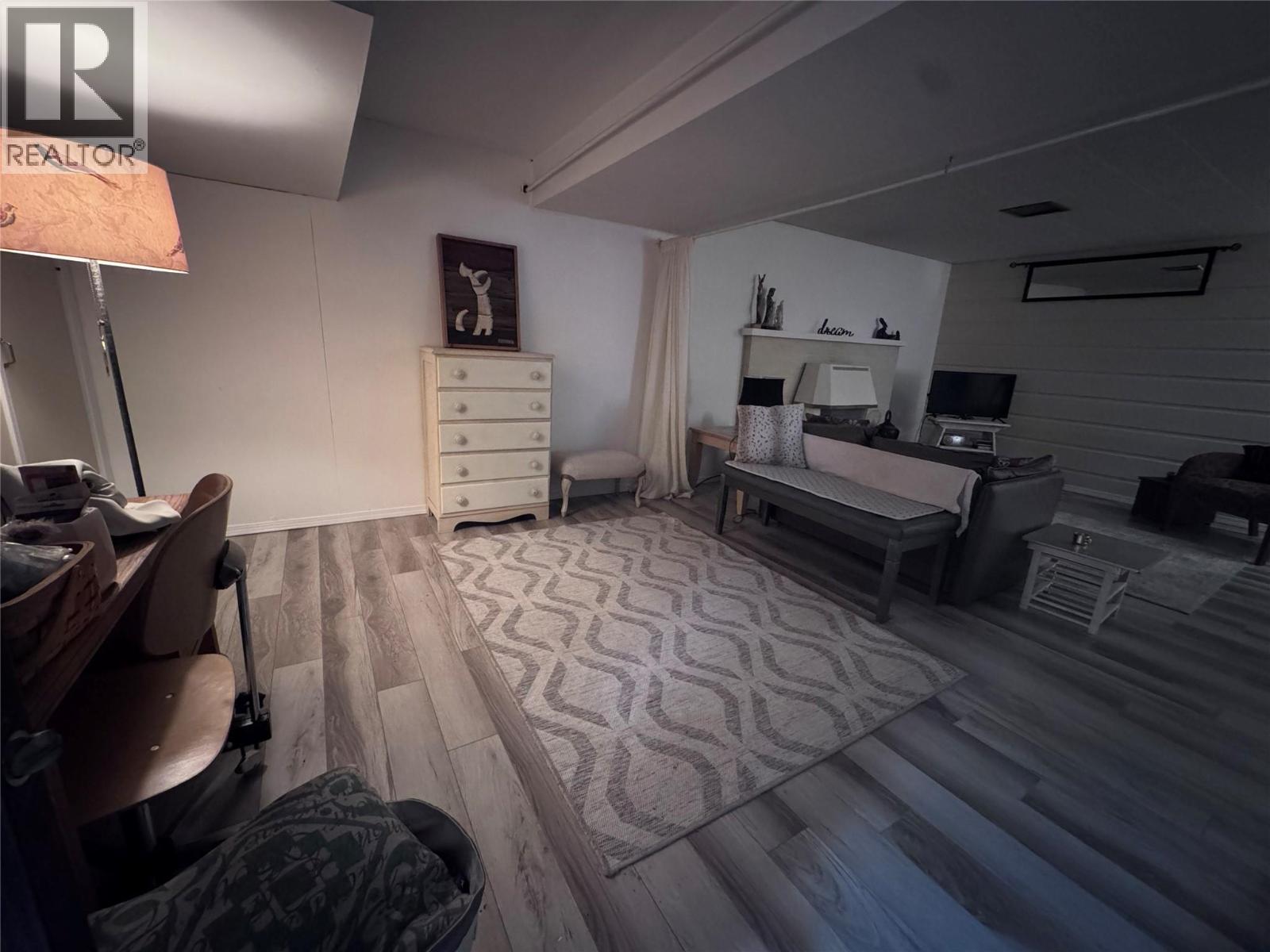 301 19th Avenue S, Cranbrook