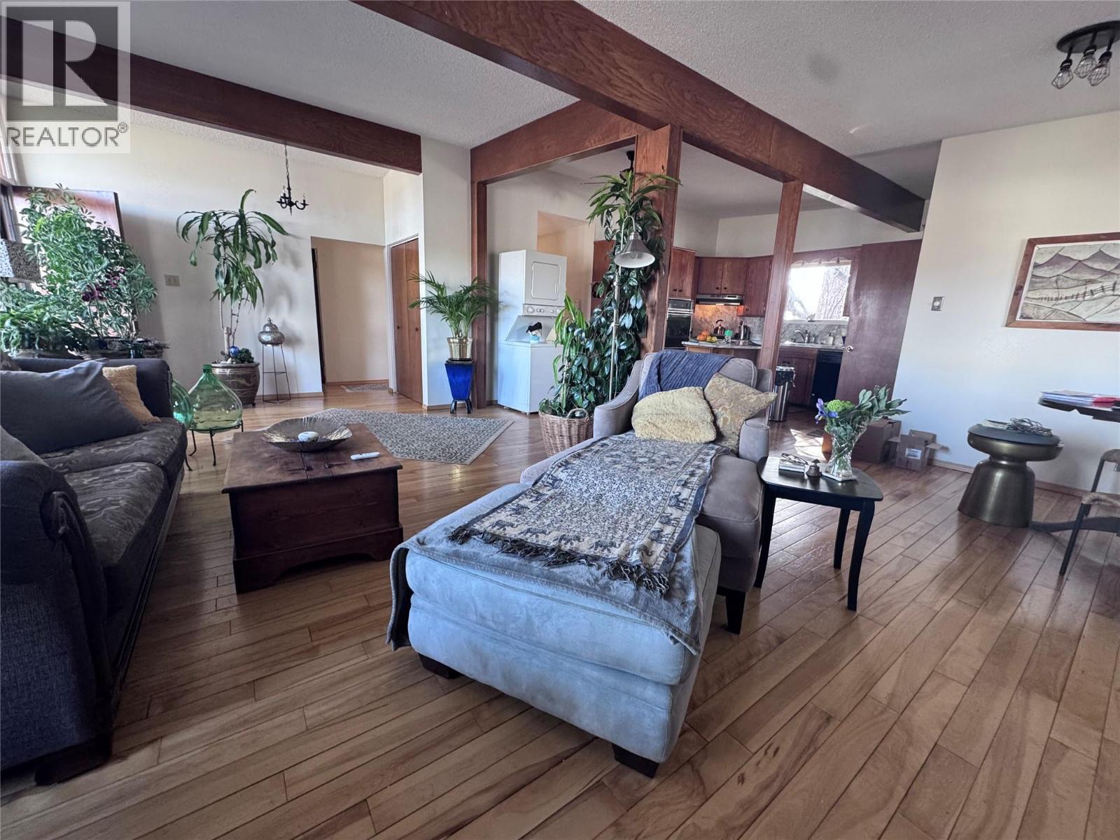 301 19th Avenue S, Cranbrook