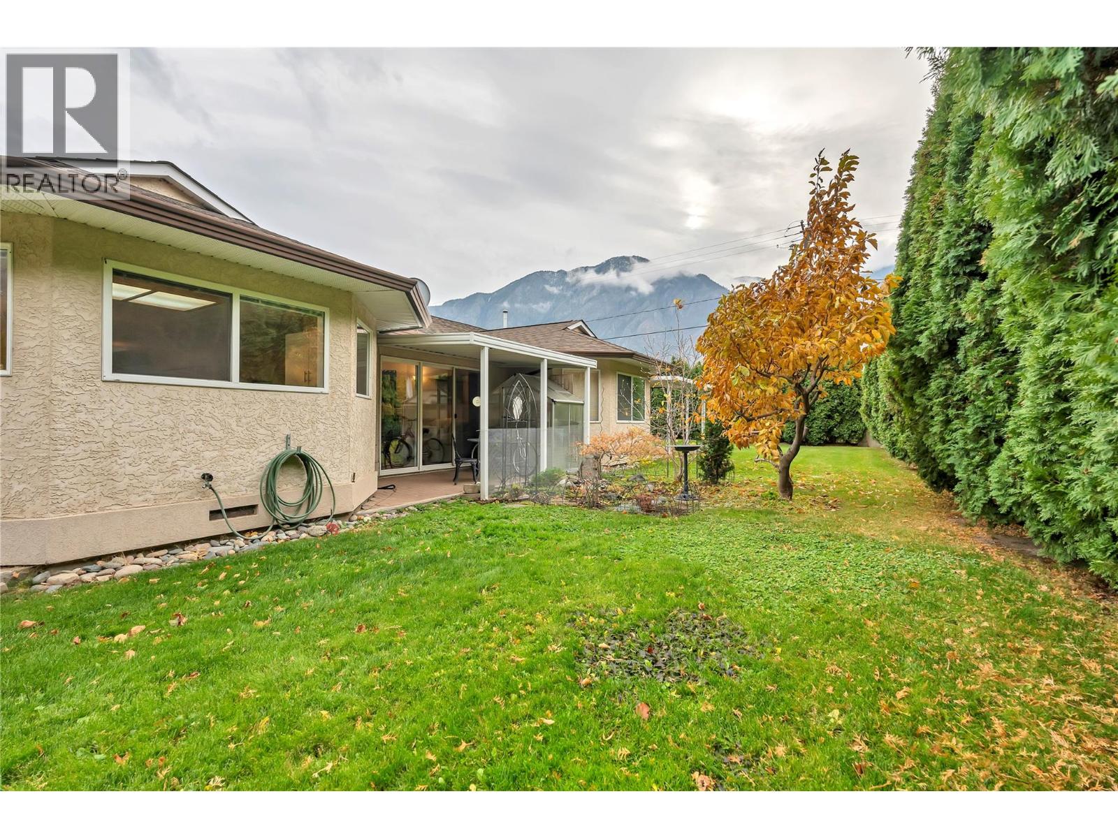 2 3038 Orchard Drive, Keremeos