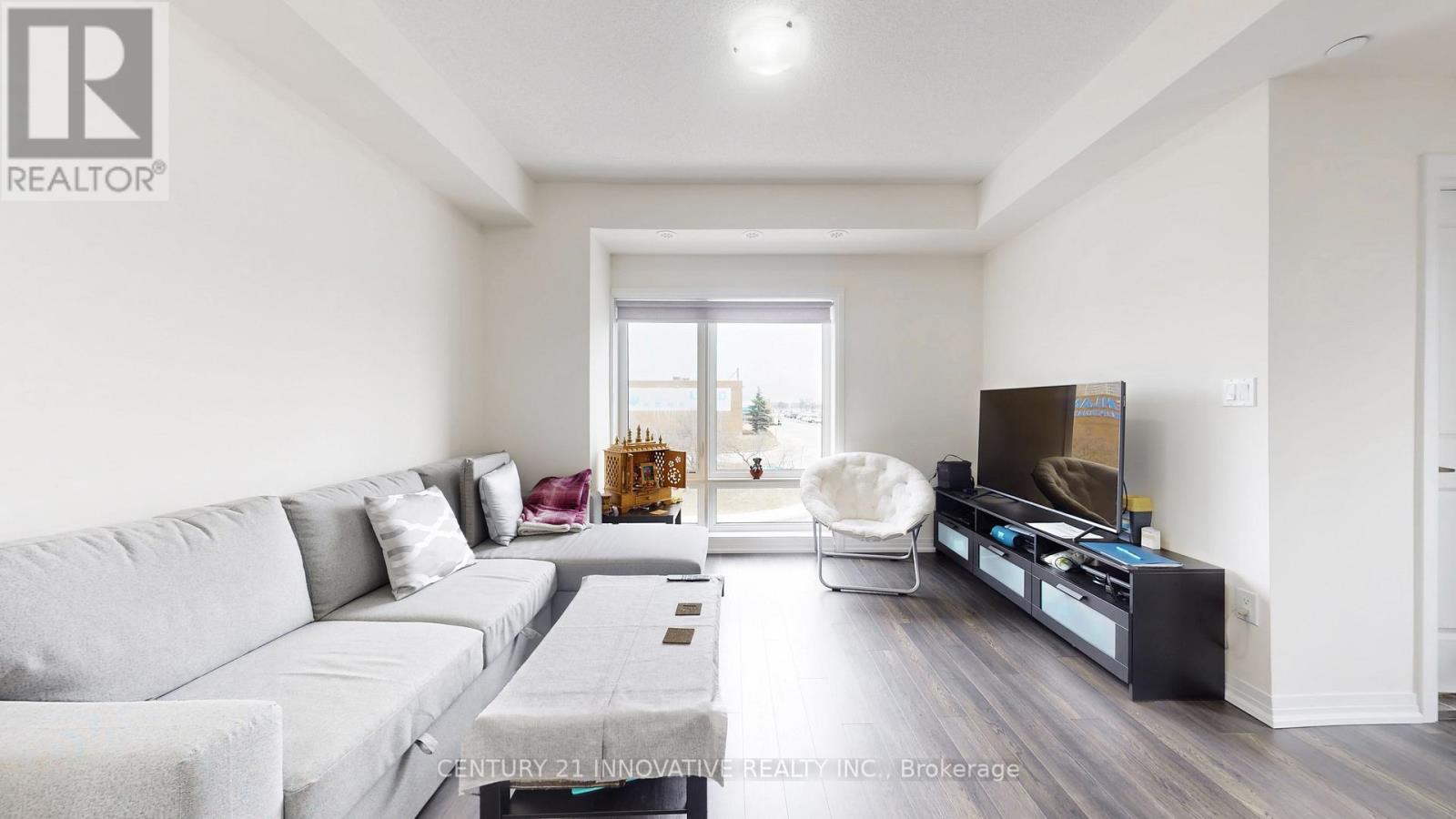 #43 30 LIBEN WAY - 13