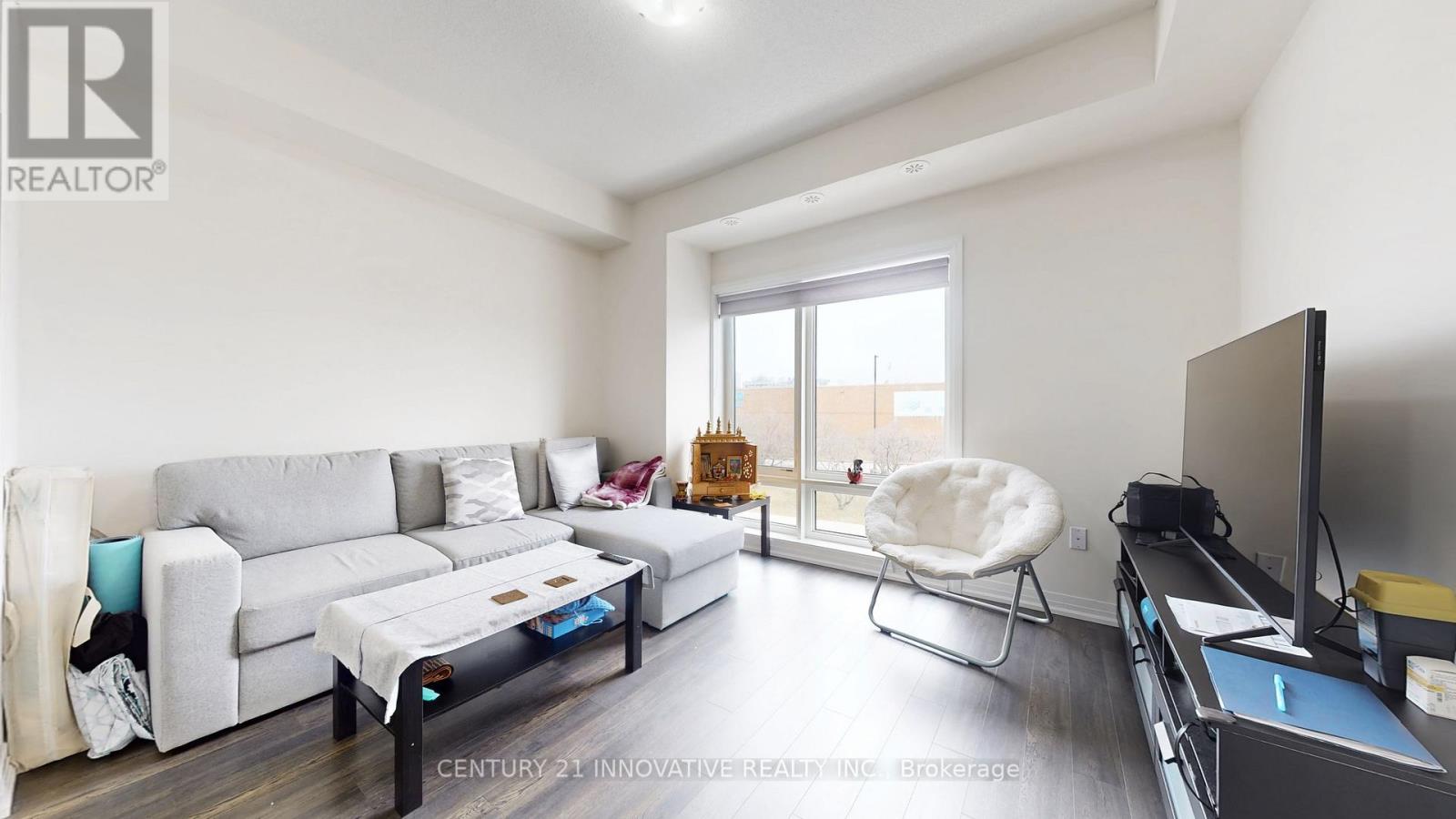 #43 30 LIBEN WAY - 15