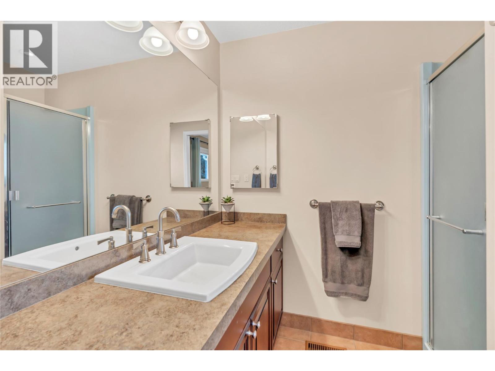 184 ASH Place, Penticton