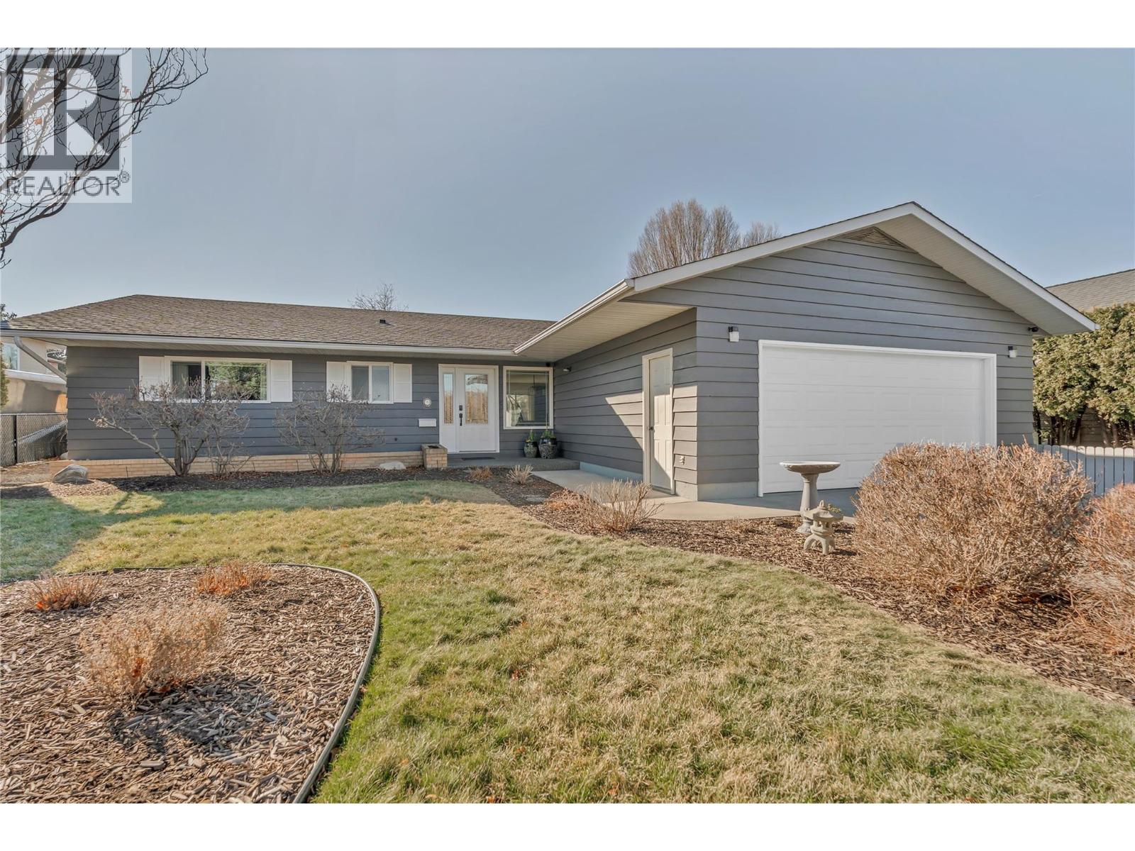 184 ASH Place, Penticton