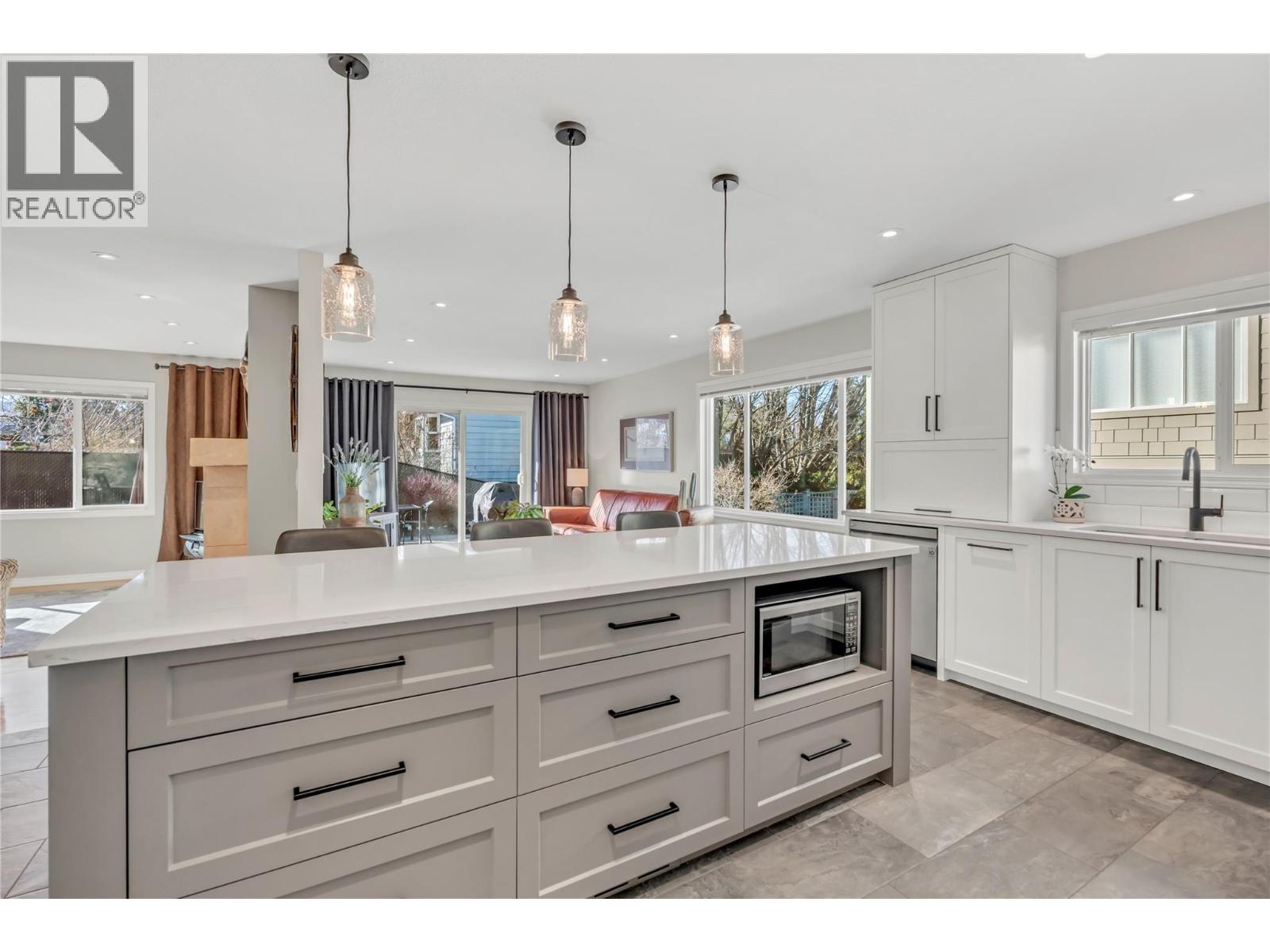 184 ASH Place, Penticton