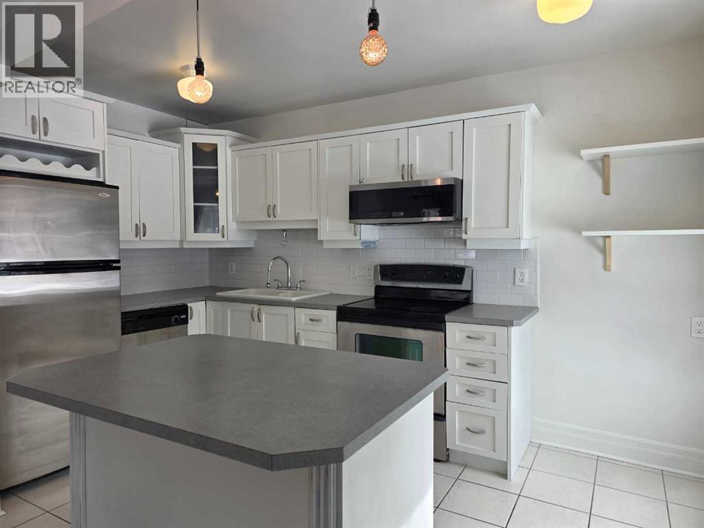 Single Family House for Sale in    Avenue SW Mission Calgary 