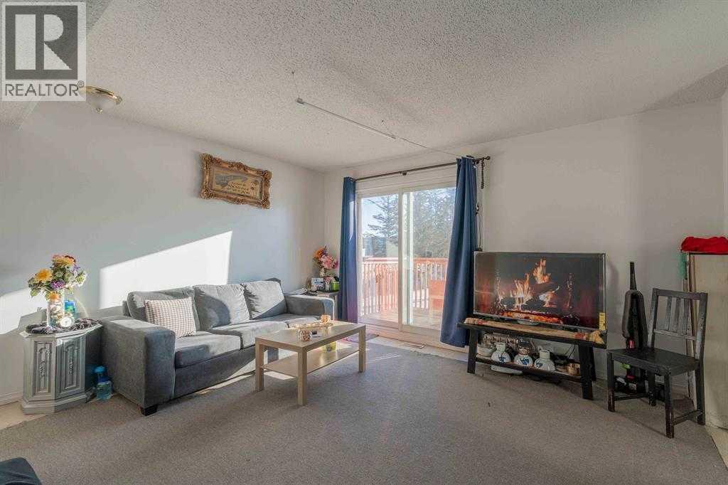 Single Family House for Sale in    Avenue SE Forest Heights Calgary 