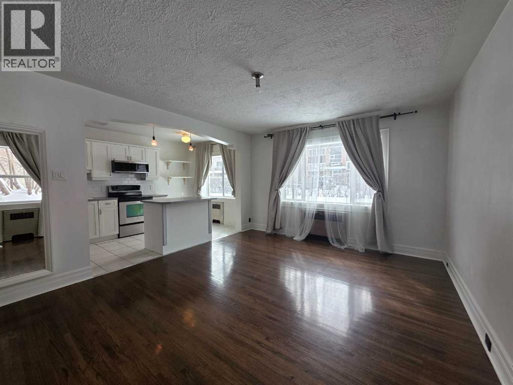 Single Family House for Sale in    Avenue SW Mission Calgary 