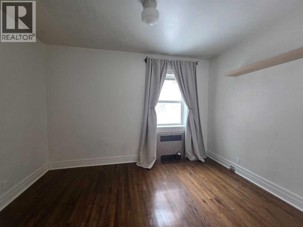 Single Family House for Sale in    Avenue SW Mission Calgary 