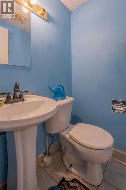 Single Family House for Sale in    Avenue SE Forest Heights Calgary 