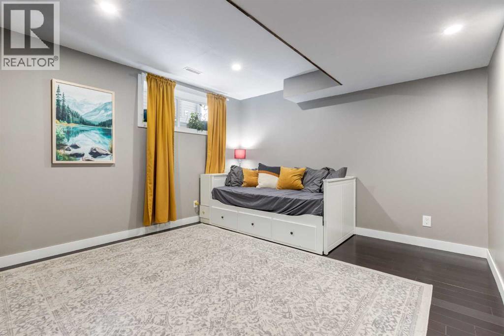 Single Family House for Sale in  Cranberry Place SE Cranston Calgary 