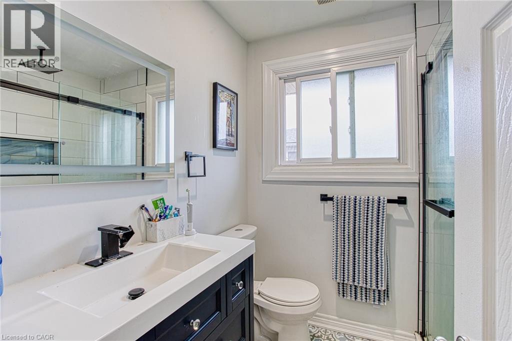 3 ELVIA Court - 18