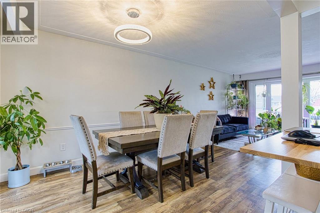 3 ELVIA Court - 8