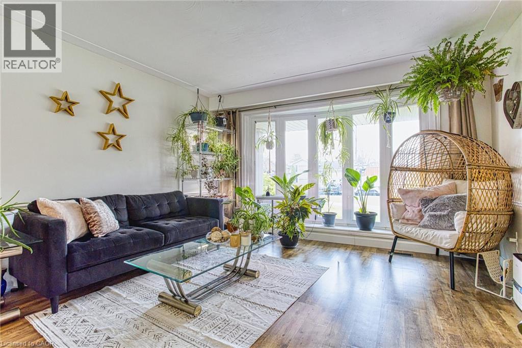 3 ELVIA Court - 5
