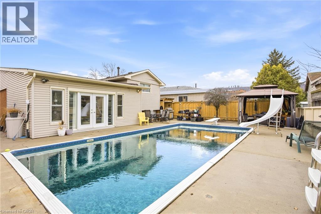 3 ELVIA Court - 23