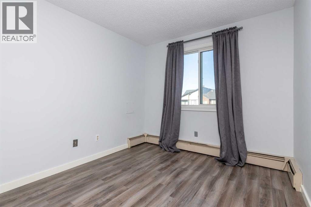 Single Family House for Sale in    Avenue SW Sunalta Calgary 