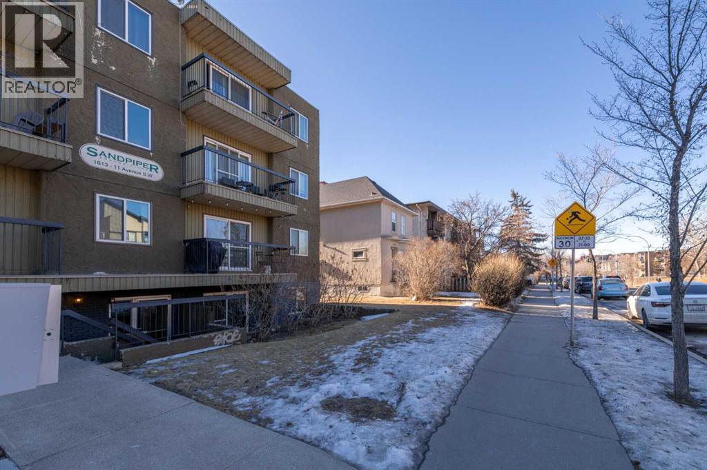 Single Family House for Sale in    Avenue SW Sunalta Calgary 