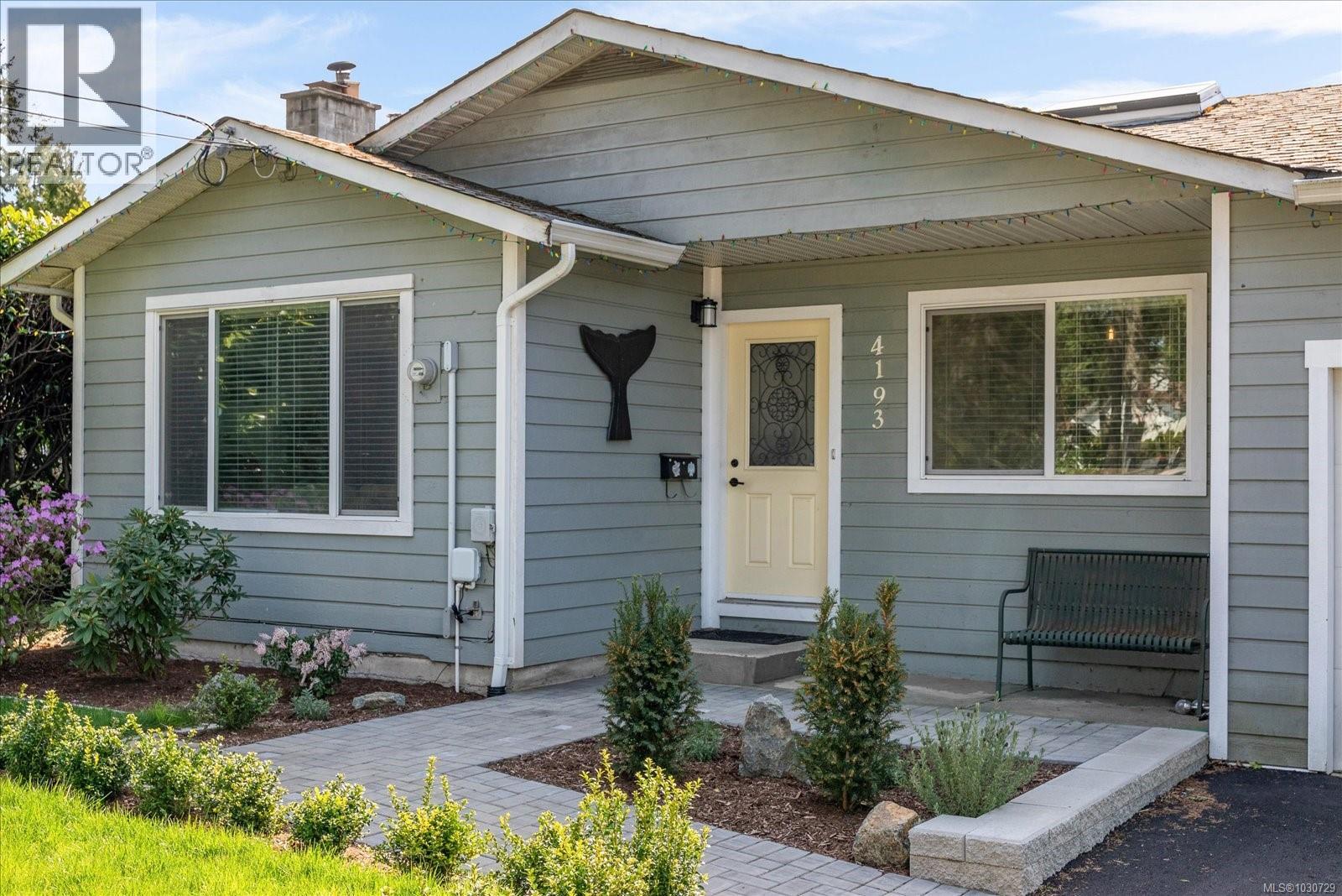 4193 Clubhouse Dr, Nanaimo