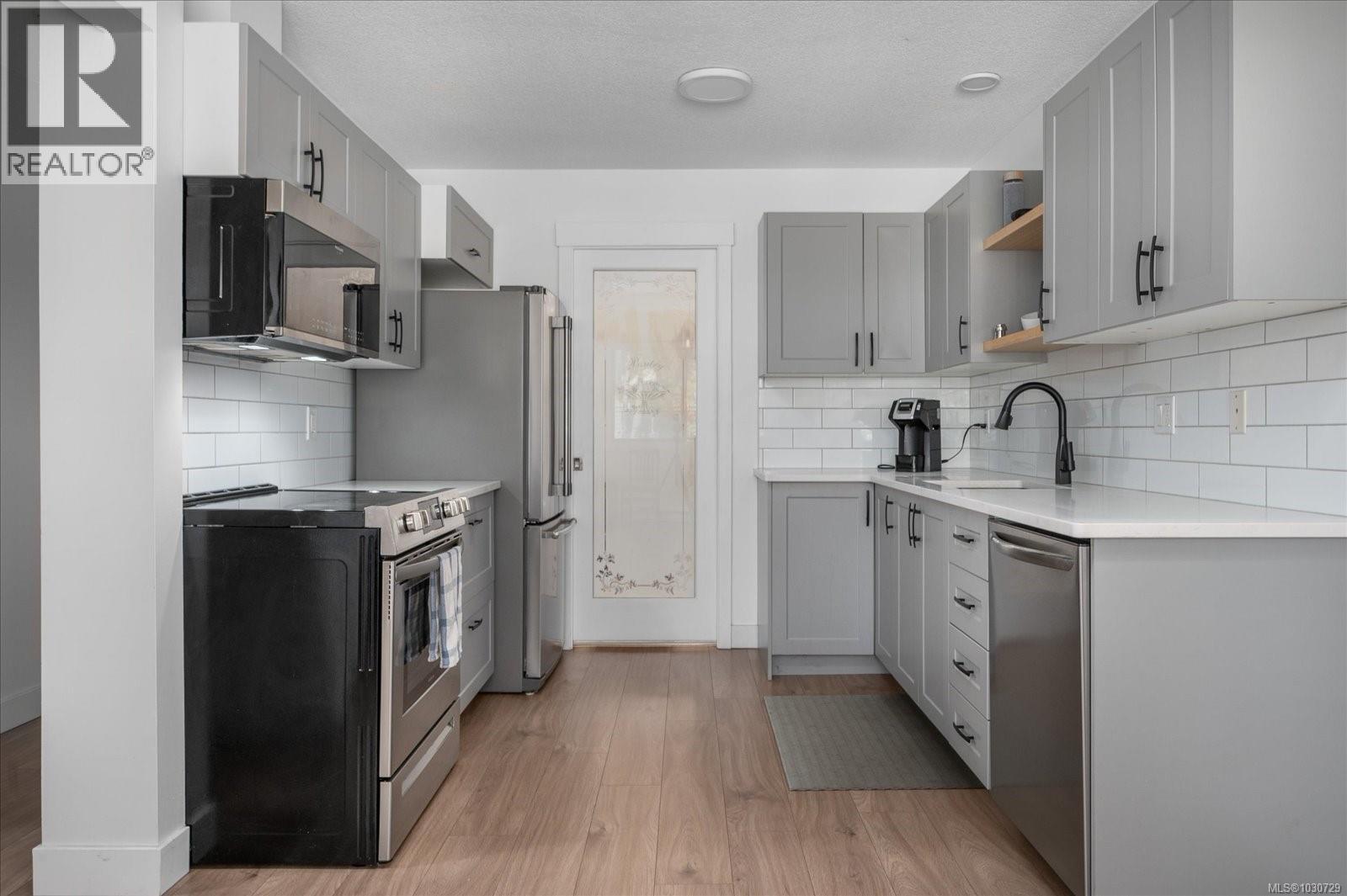 4193 Clubhouse Dr, Nanaimo