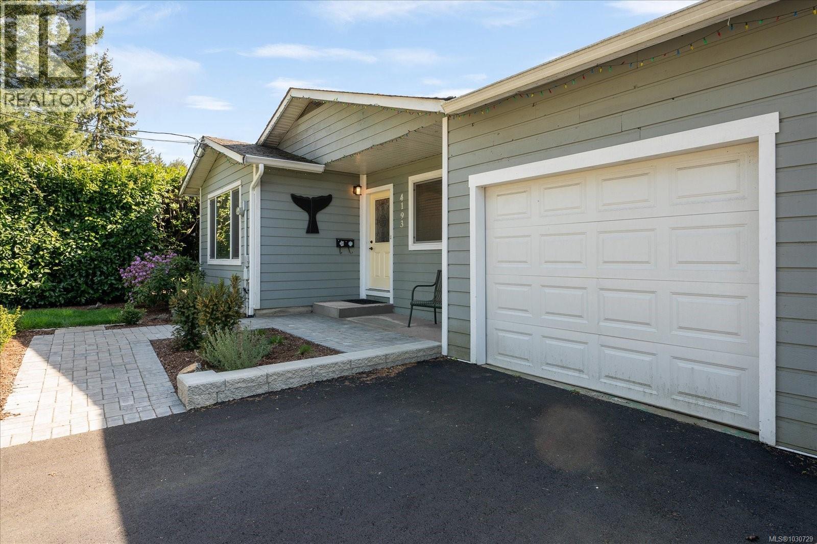 4193 Clubhouse Dr, Nanaimo