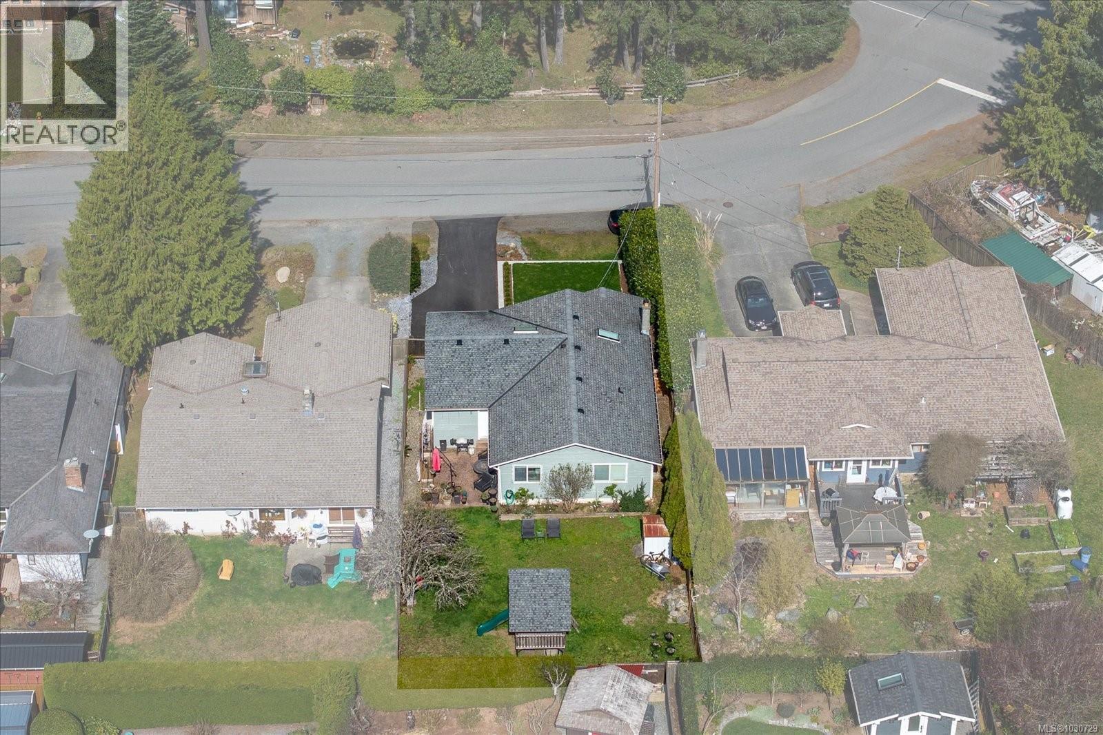 4193 Clubhouse Dr, Nanaimo