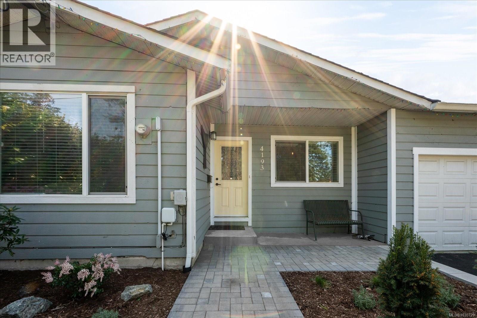 4193 Clubhouse Dr, Nanaimo