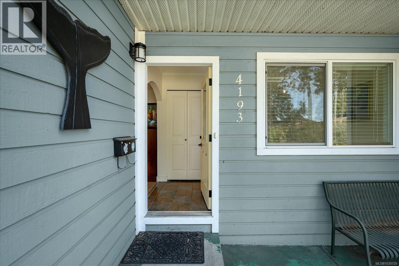 4193 Clubhouse Dr - 4